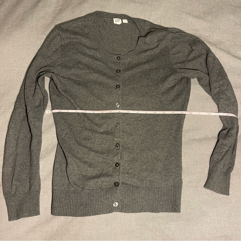 Gap cardigan